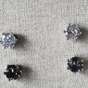 Sparkle Studs